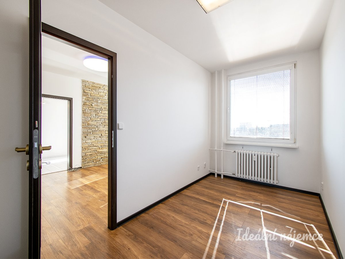 Pronájem bytu 3+1, Jablonecká, Prosek, 24 500 Kč/měs, 65 m2
