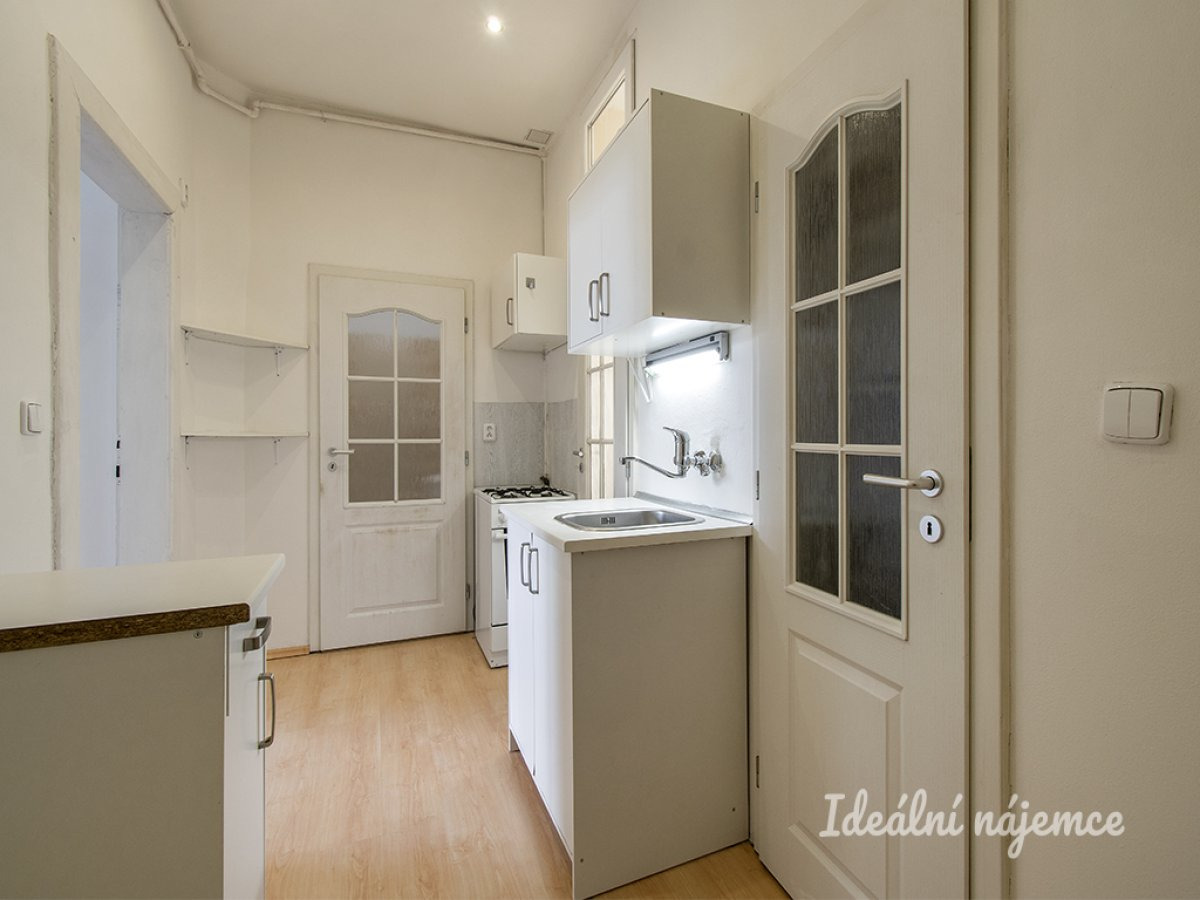 Pronájem bytu 1+1, Na Folimance, Vinohrady, 17000 Kč/měs, 33 m2