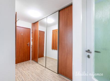 Pronájem bytu, 2+kk, 43 m²