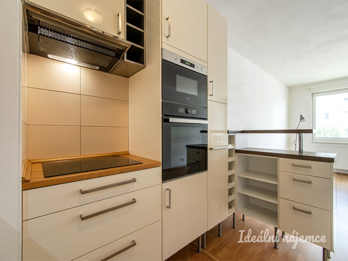 Pronájem bytu 2+kk, Modenská, Horní Měcholupy, 19990 Kč/měs, 56 m2