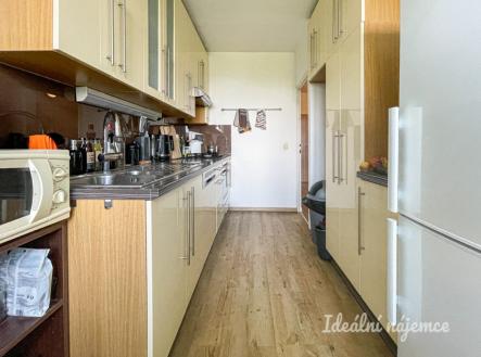Pronájem bytu, 3+1, 77 m²