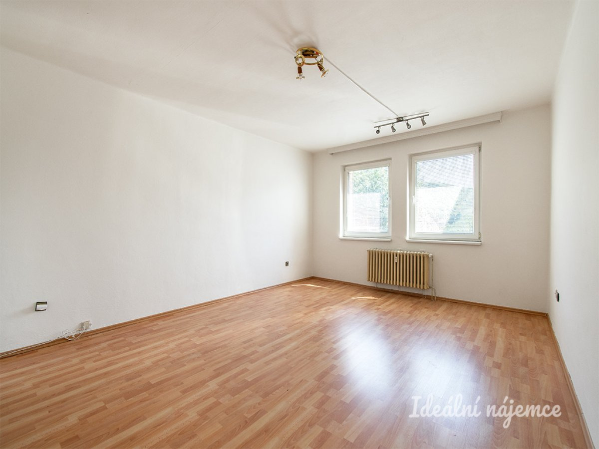 Pronájem bytu 1+kk, Spojařů, Zbraslav, 16 990 Kč/měs, 45 m2