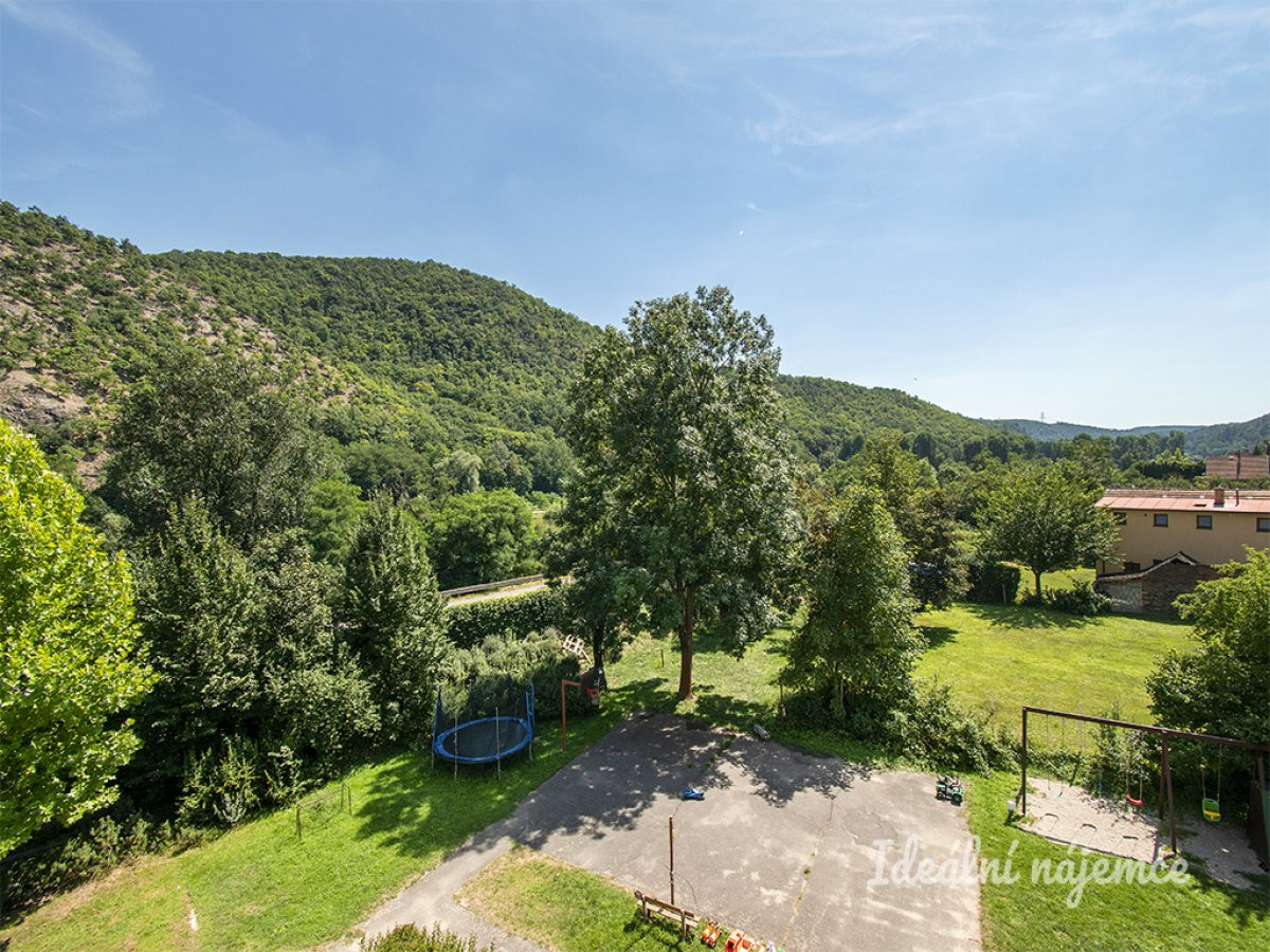 Pronájem bytu 1+kk, Spojařů, Zbraslav, 16 990 Kč/měs, 45 m2