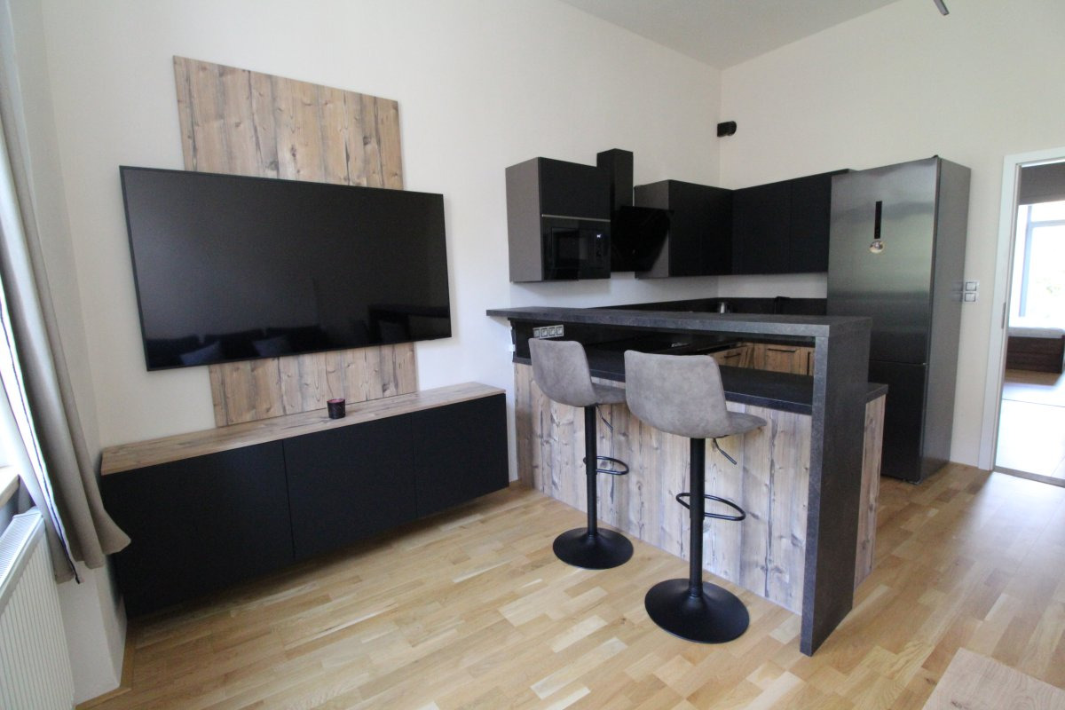Pronájem bytu 2+kk, Antonína Uxy, Plzeň, 44 m2