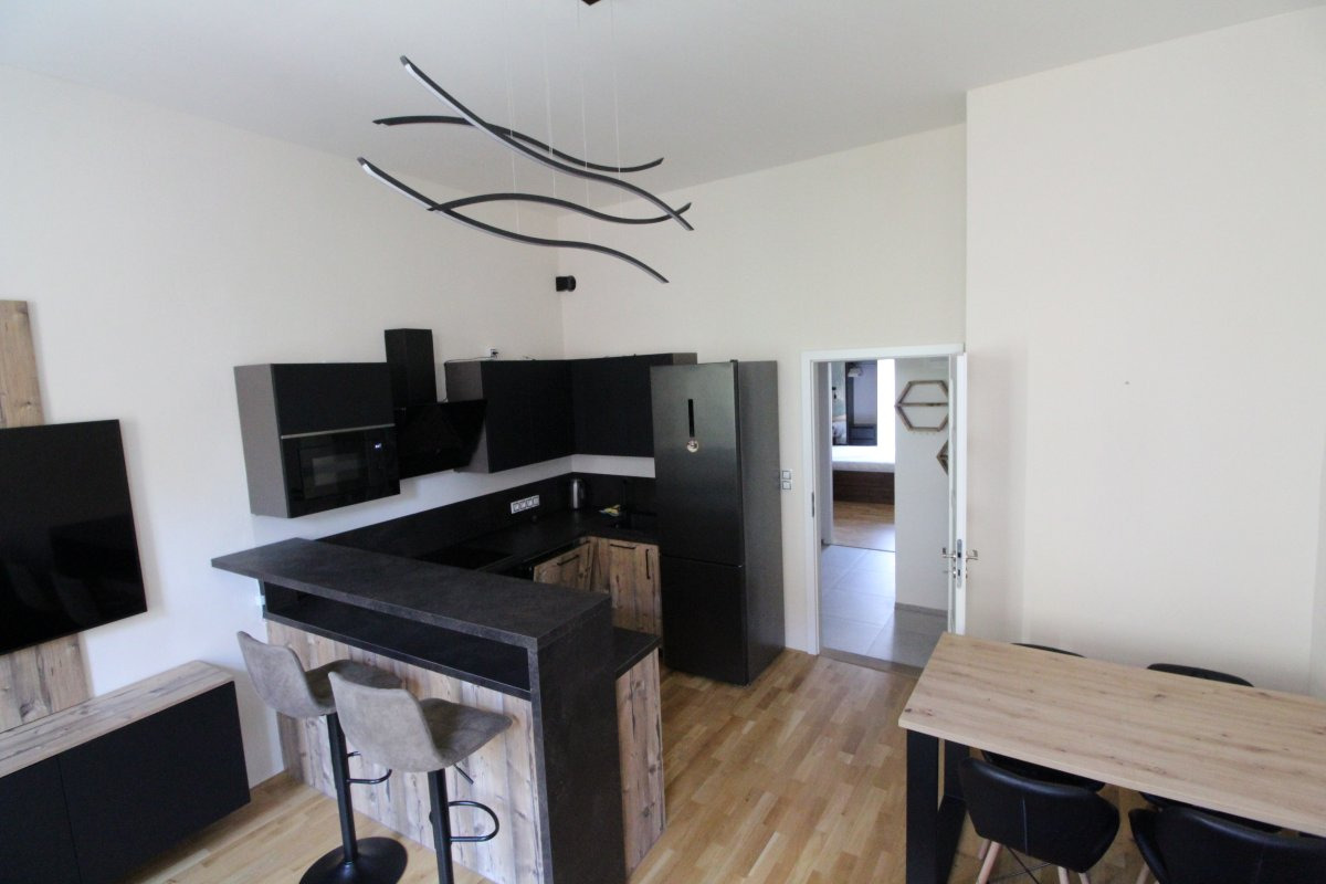 Pronájem bytu 2+kk, Antonína Uxy, Plzeň, 44 m2