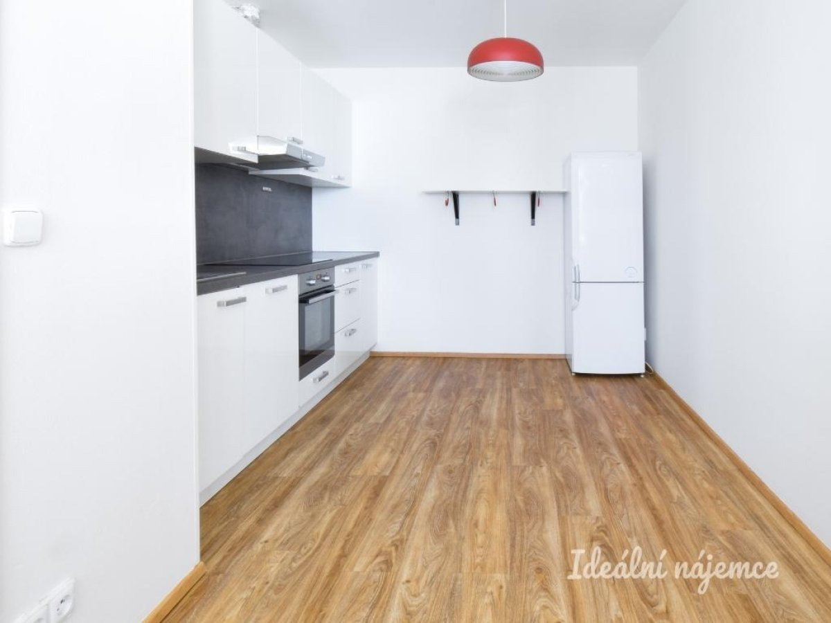 Pronájem bytu 3+1, Cejl, Zábrdovice, 24 000 Kč/měs, 77 m2
