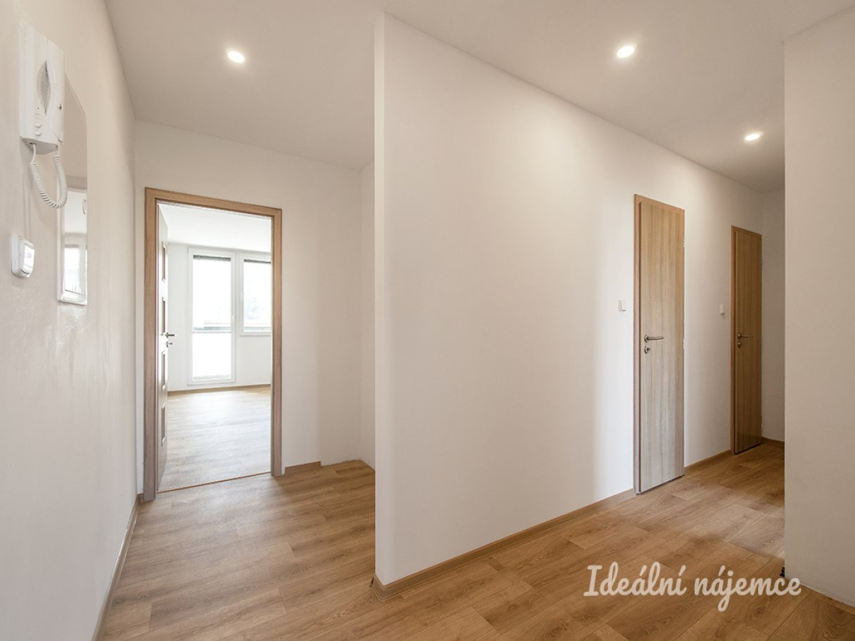 Pronájem bytu 3+kk, Jetelová, Záběhlice, 26000 Kč/měs, 66 m2