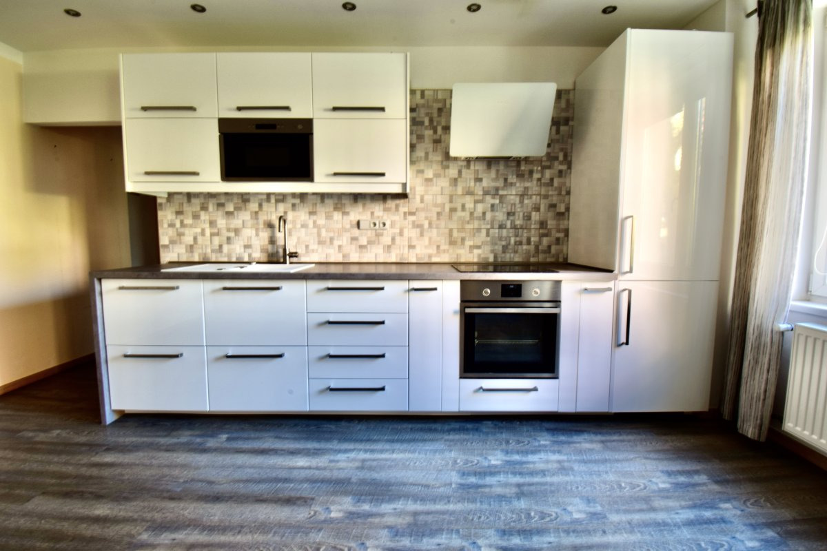 Pronájem bytu 2+kk, Gen. Sochora, 13900 Kč/měs,  m2