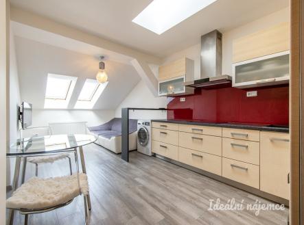 Pronájem bytu, 3+kk, 78 m²