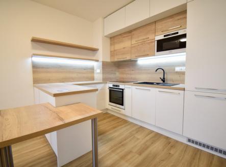 Pronájem bytu, 2+kk, 50 m²