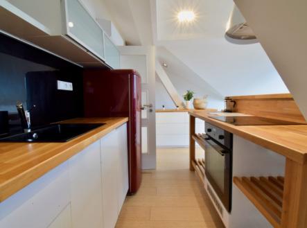 Pronájem bytu, 1+kk, 46 m²