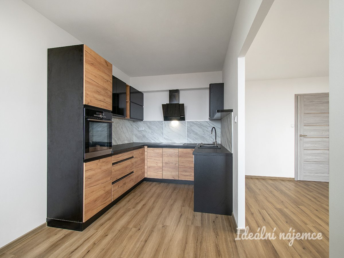 Pronájem bytu 3+kk, Zárybská, Prosek, 25 900 Kč/měs. 76 m2
