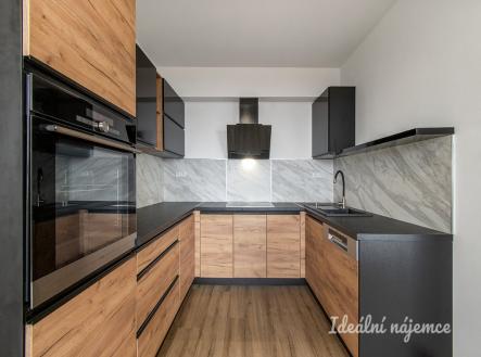 Pronájem bytu, 3+kk, 74 m²