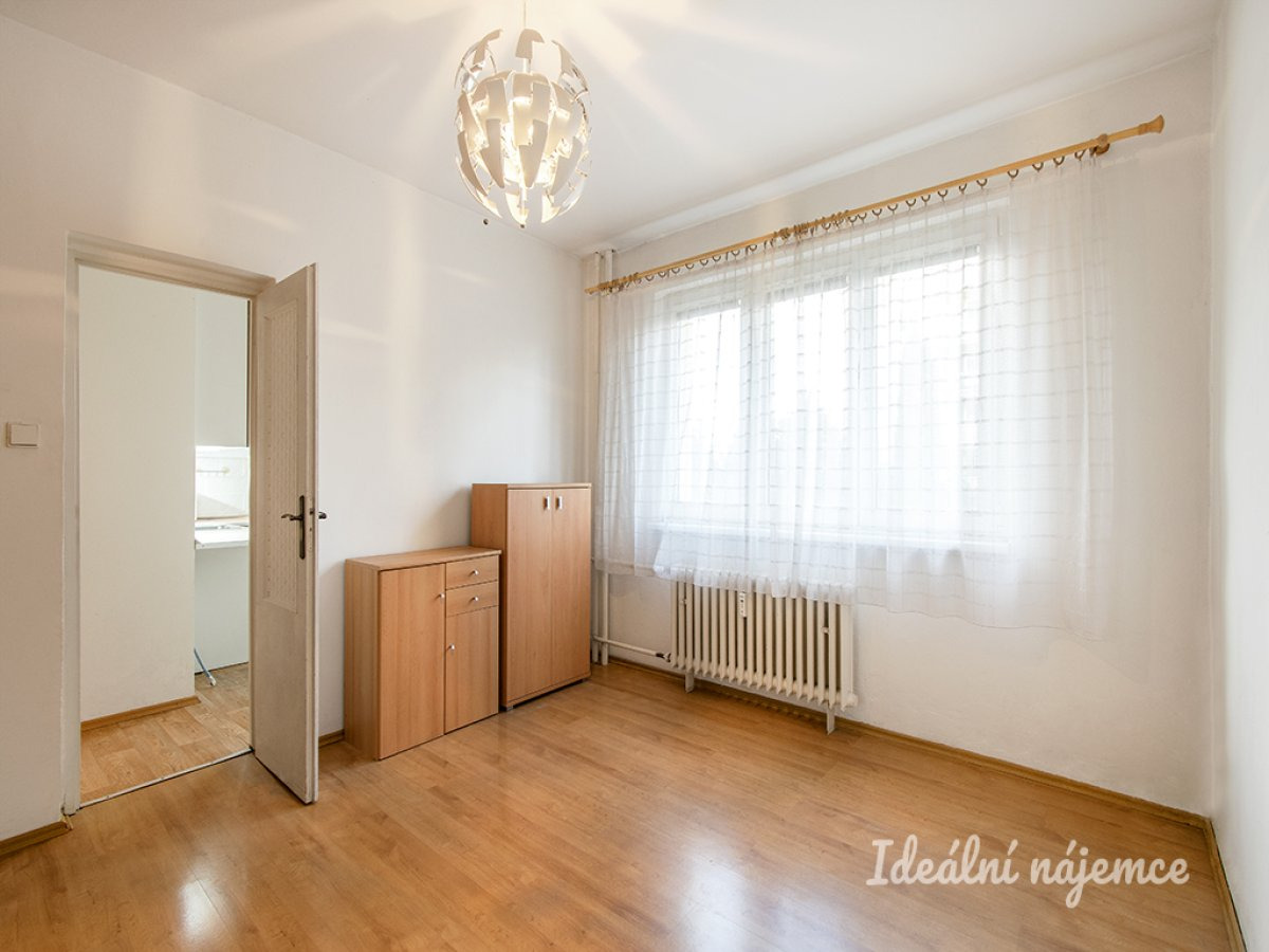Pronájem bytu 3+1, Ovčárská 27 900 Kč, Praha - Malešice, 72m2