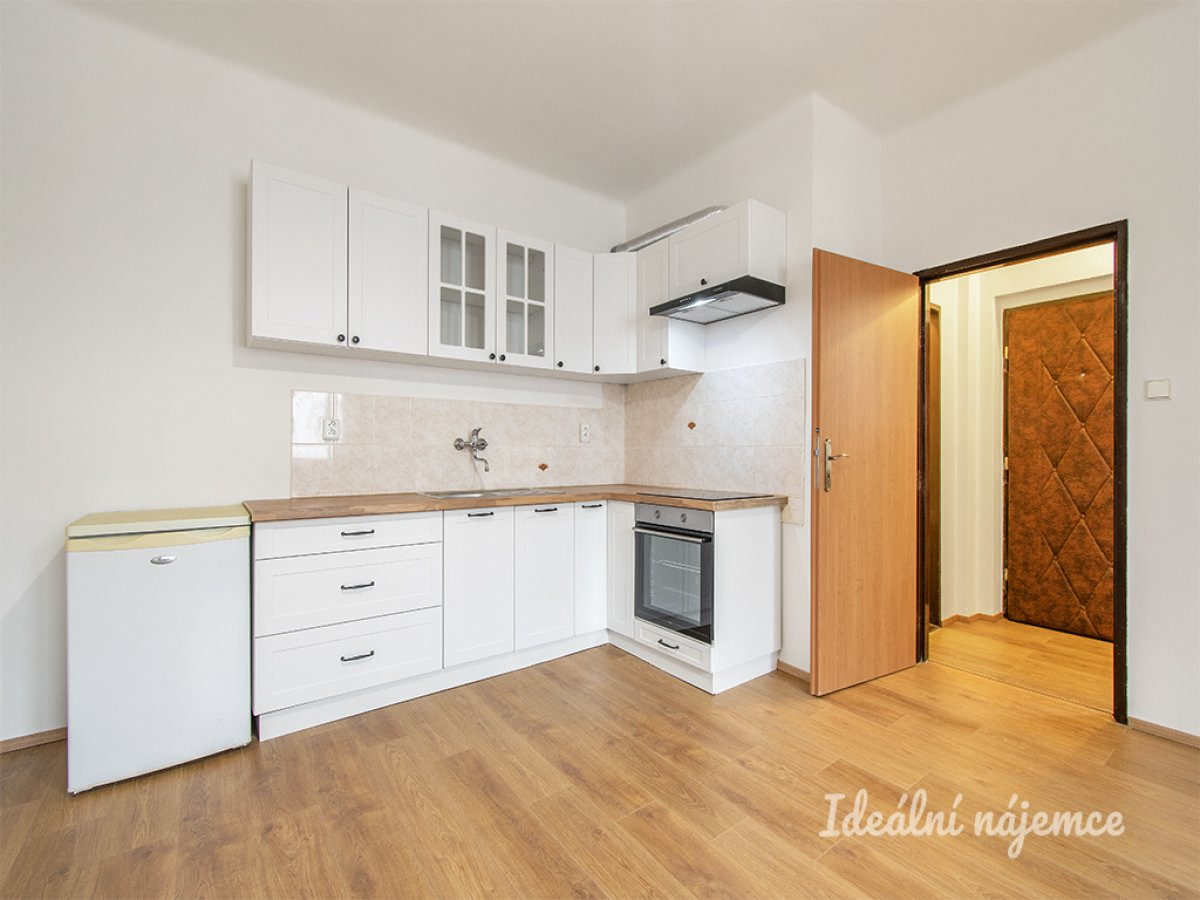 Pronájem bytu 2+kk, Evropská, Veleslavín, 17990 Kč/měs, 45 m2