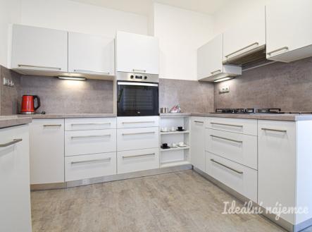Pronájem bytu, 3+1, 83 m²