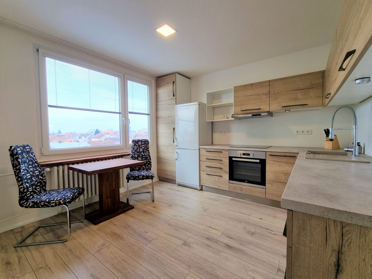Pronájem bytu 2+1, Arnošta z Pardubic, Pardubice, 17 500 Kč/měs, 72 m2, bez provize