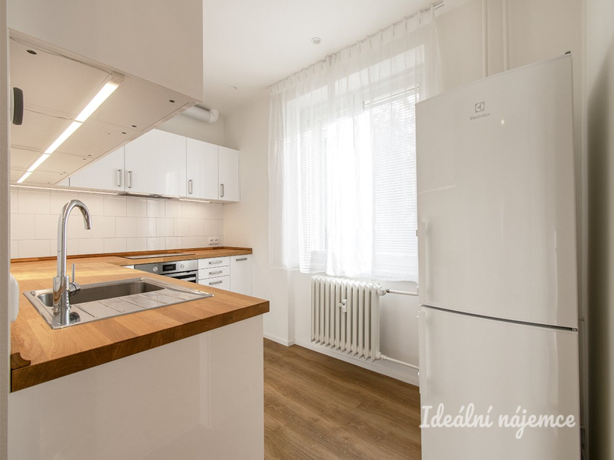 Pronájem bytu 2+1, Nad Kajetánkou, Břevnov, 22.300  Kč/měs, 53 m2