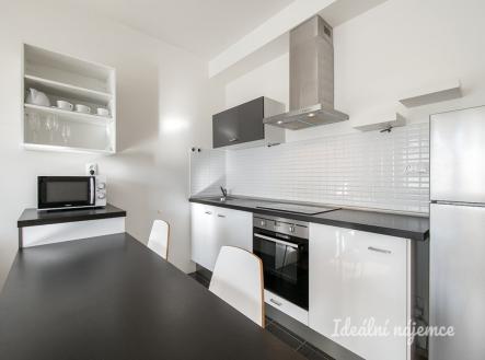 Pronájem bytu, 1+kk, 42 m²