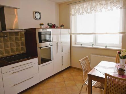 Pronájem bytu, 2+1, 62 m²