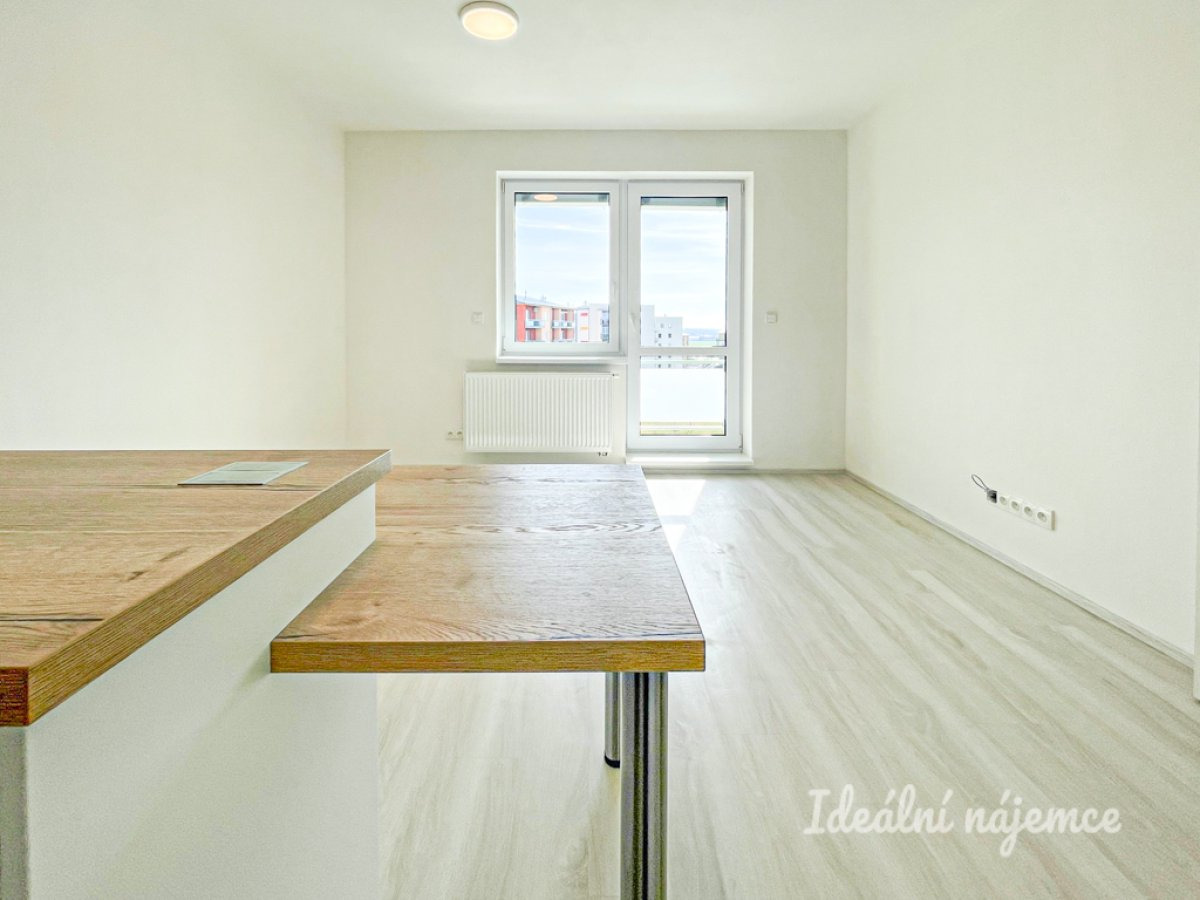 Pronájem bytu 2+kk, Brněnská pole, Šlapanice u Brna,  Kč/měs, 50 m2