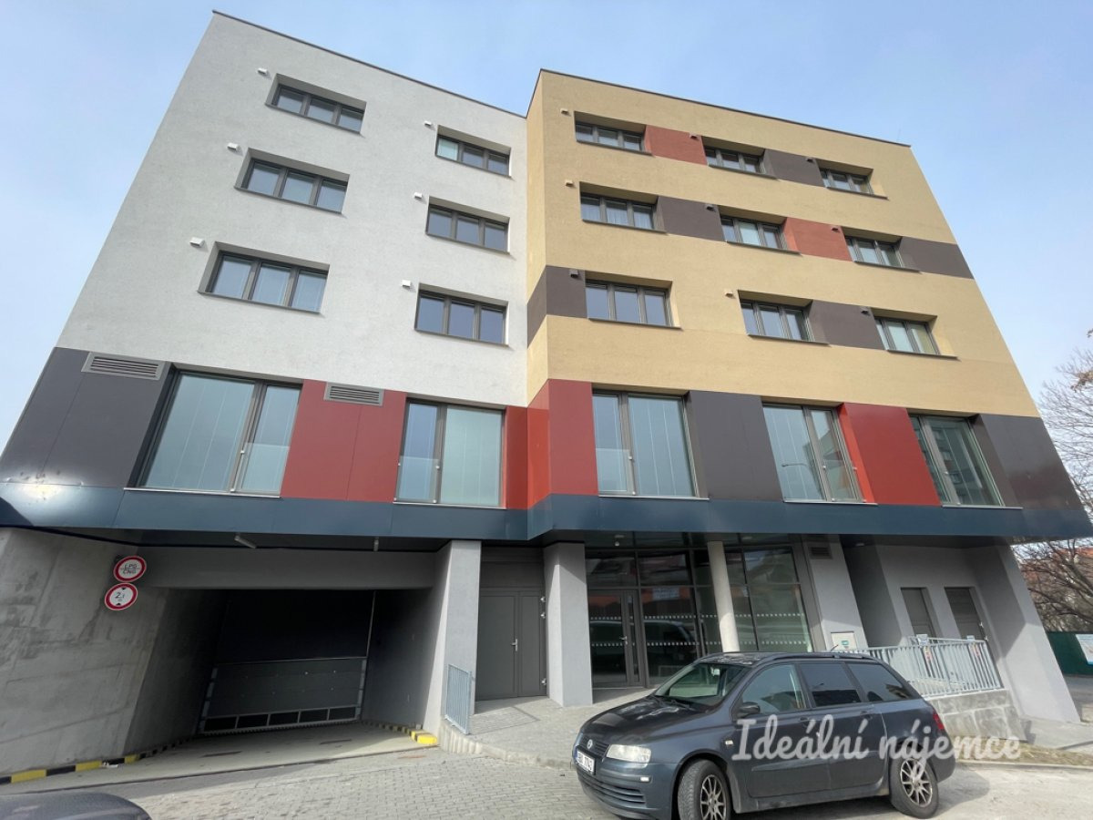 Pronájem bytu 1+kk, Gajdošova, Židenice, 29 m2