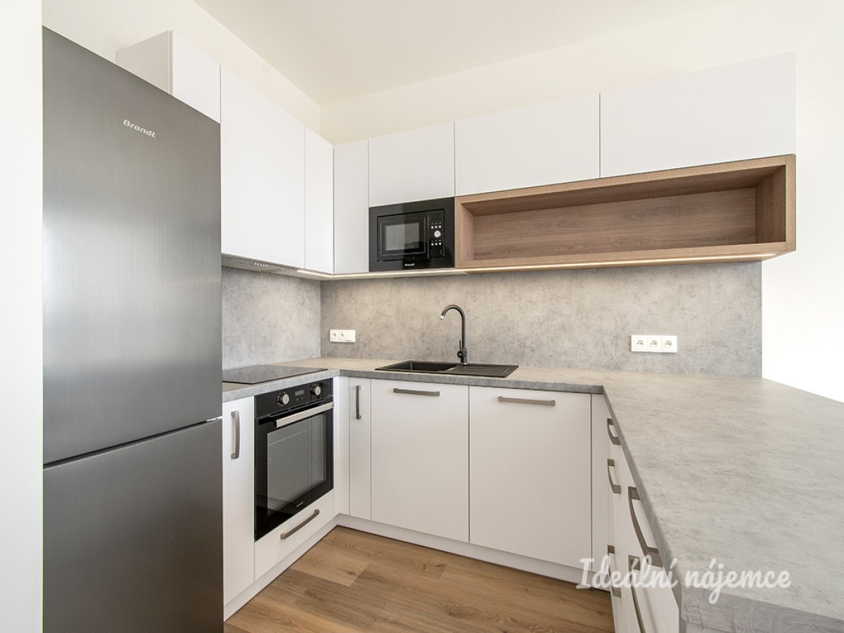 Pronájem bytu 2+kk, Čerpadlová, Vysočany, 21500 Kč/měs, 48 m2