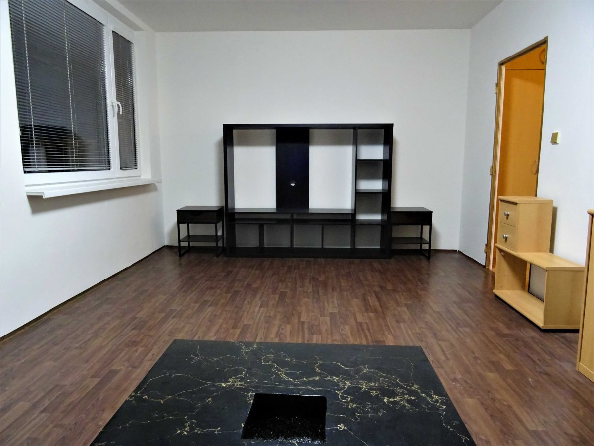 Pronájem bytu garsonka, Roudnická, Střížkov, 14900 Kč/měs, 33 m2