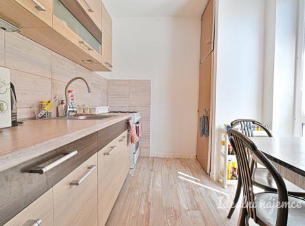 Pronájem bytu, 2+1, 55 m²