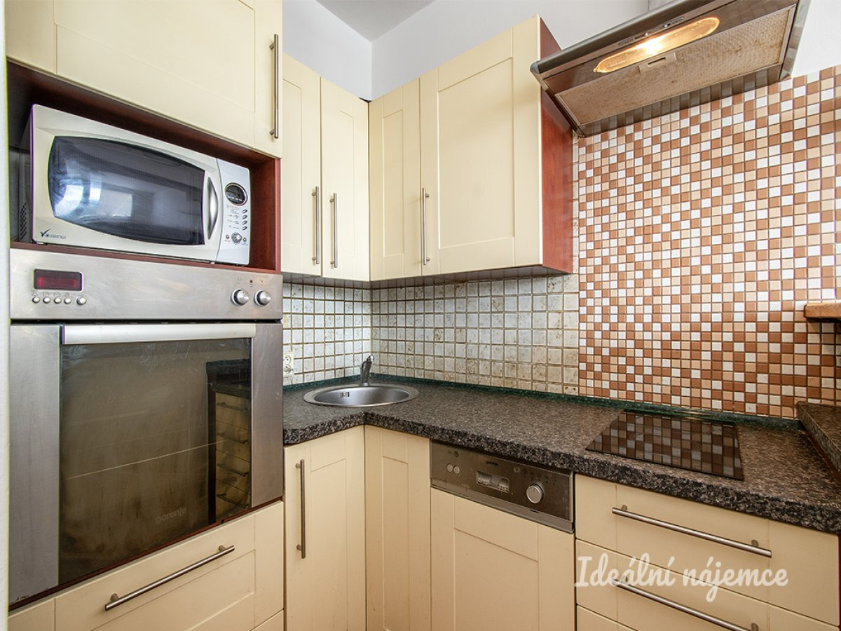 Pronájem bytu 2+kk, Pertoldova, Modřany, 17500 Kč/měs, 41 m2