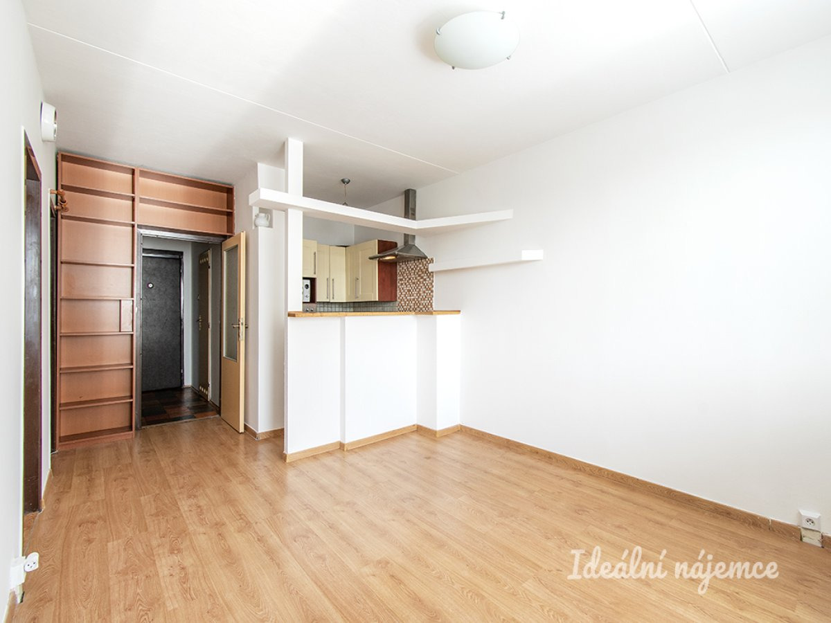 Pronájem bytu 2+kk, Pertoldova, Modřany, 17500 Kč/měs, 41 m2