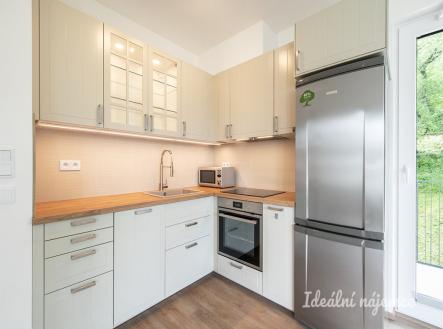 Pronájem bytu, 2+kk, 62 m²