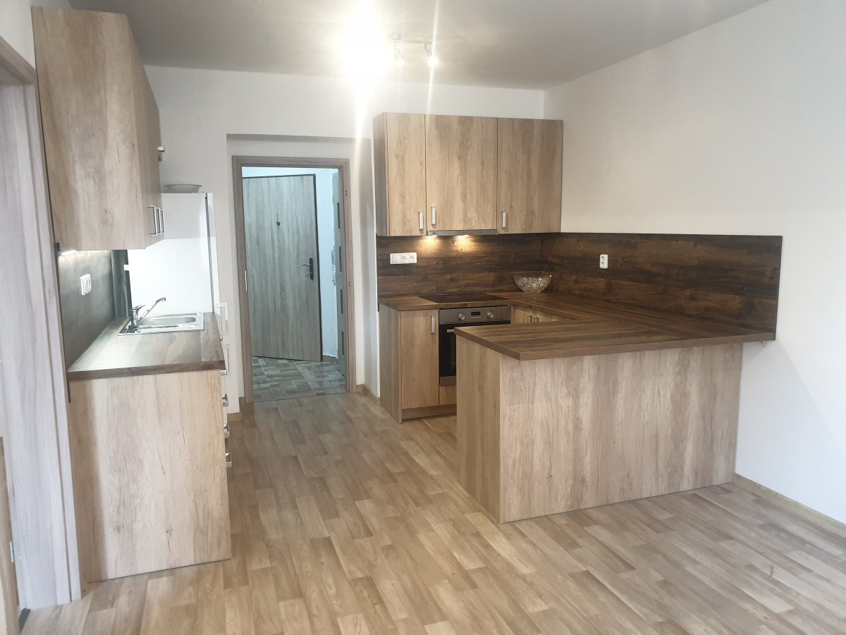 Pronájem bytu 2+kk, Vrchlického, Plzeň,  15600 Kč/měs, 54 m2