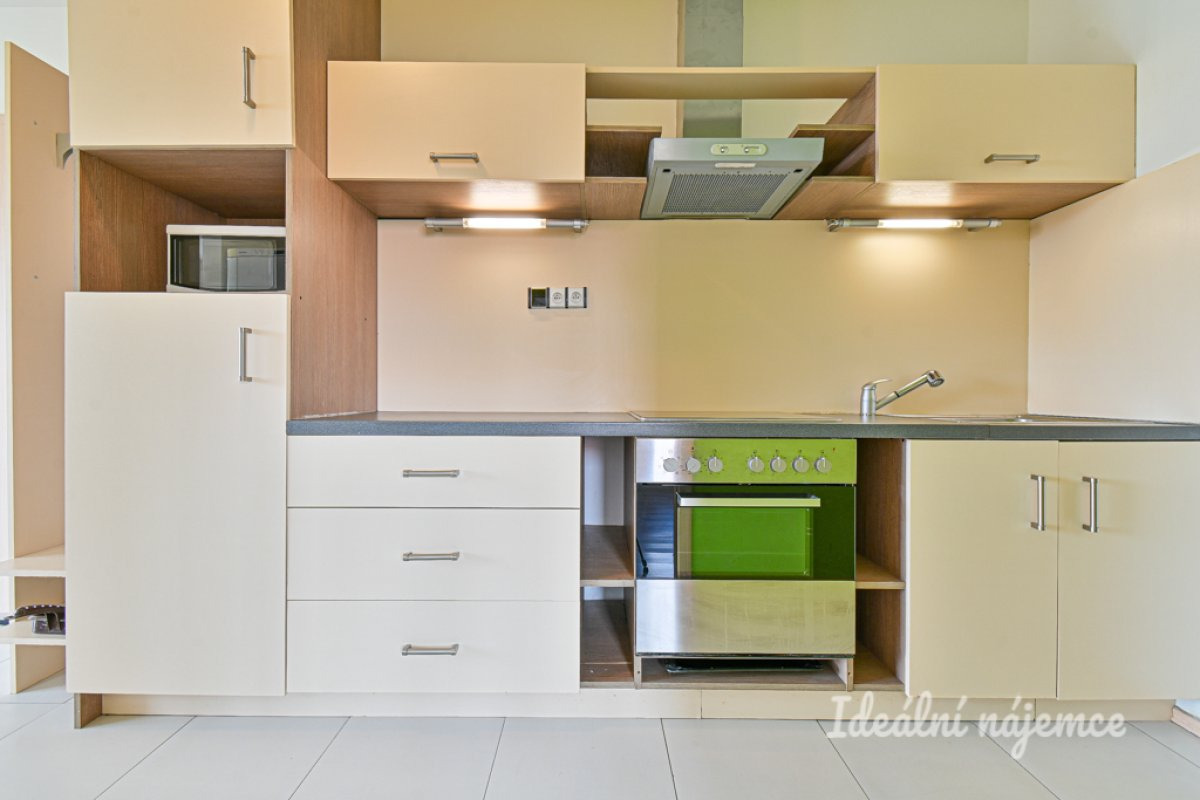 Pronájem bytu 2+kk, Merhautova, Černá Pole, 19 000 Kč/měs, 50 m2