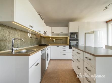 Pronájem bytu, 4+kk, 84 m²