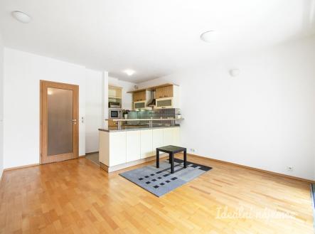 Pronájem bytu, 1+kk, 38 m²