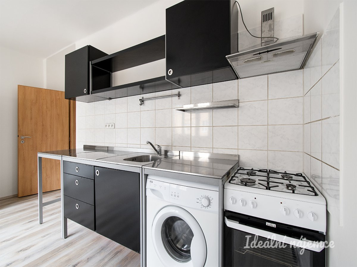 Pronájem bytu 2+kk, Družstevní ochoz, Nusle, 16.900 Kč/měs, 45 m2