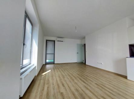 Pronájem bytu, 3+kk, 84 m²