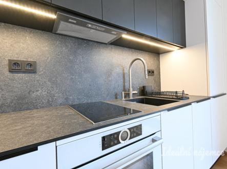 Pronájem bytu, 2+kk, 47 m²