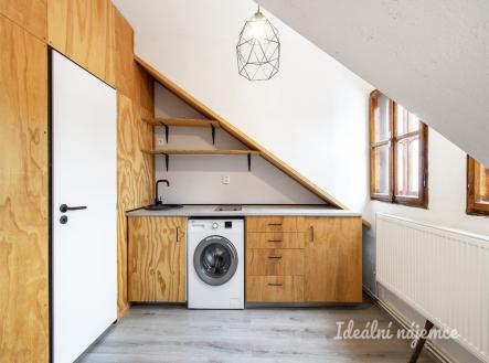 Pronájem bytu, 1+kk, 19 m²