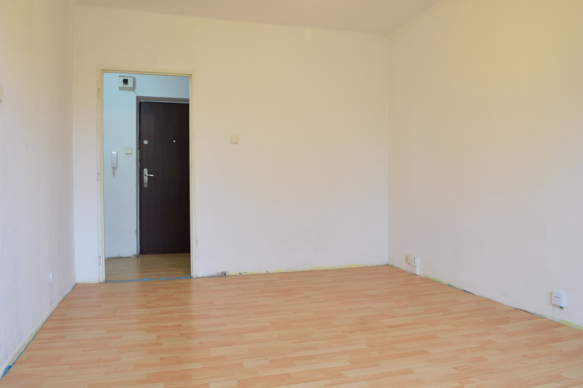 Pronájem bytu 1+1, Gen. Hrušky, Mariánské Hory, 6900 Kč/měs, 38 m2