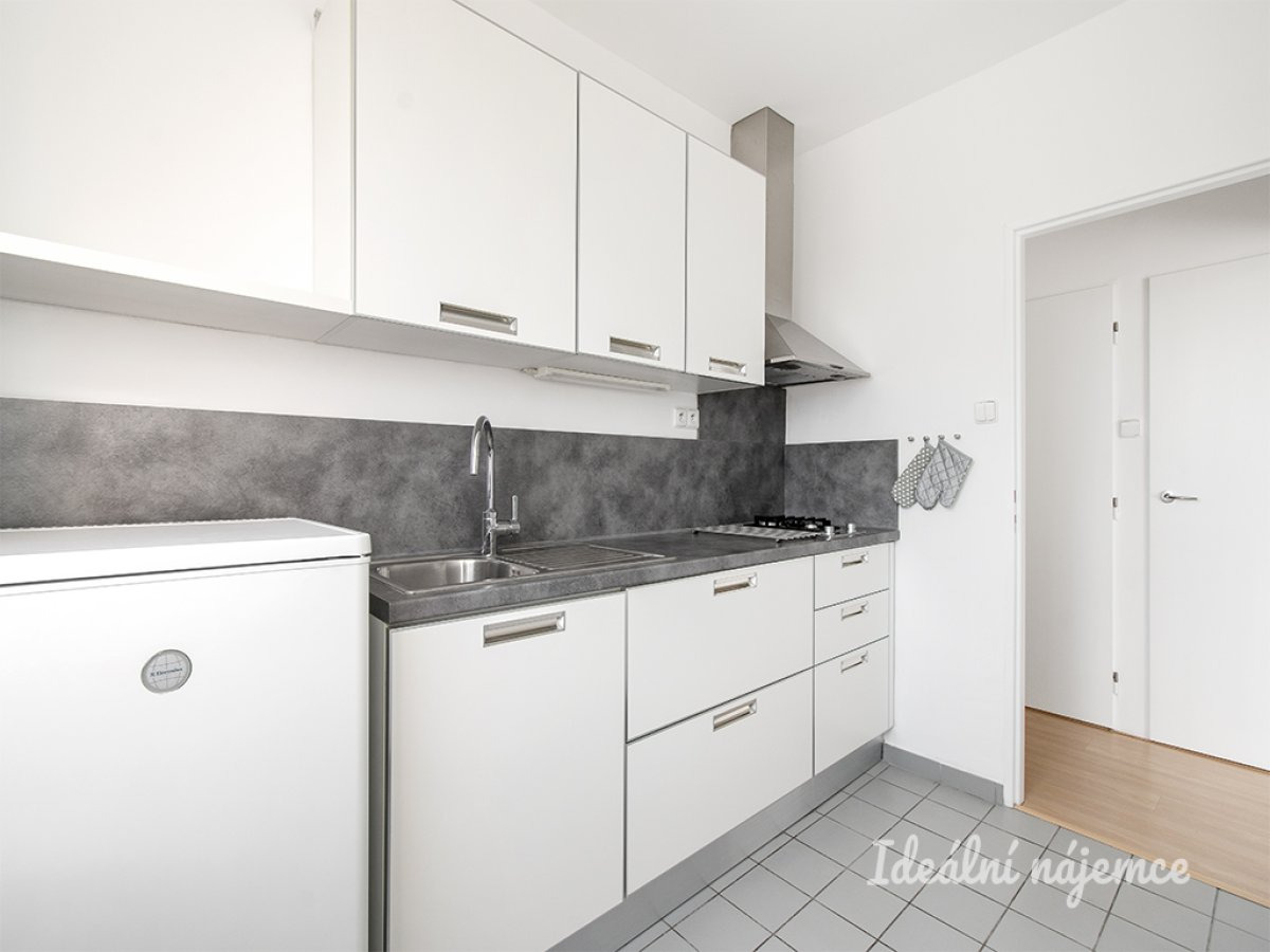 Pronájem bytu 2+1, Pod Šmukýřkou, Košíře, 22500 Kč/měs, 61 m2