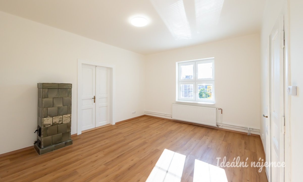 Pronájem bytu 3+1, Saratovská, Strašnice,  28 900Kč/měs, 93 m2