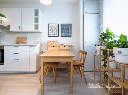 Pronájem bytu, 3+1, 77 m²