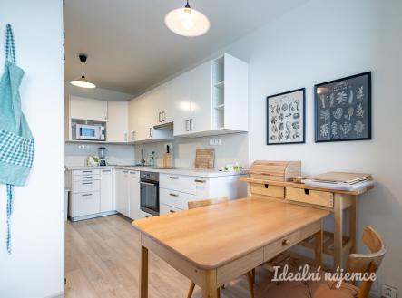 Pronájem bytu, 3+1, 77 m²