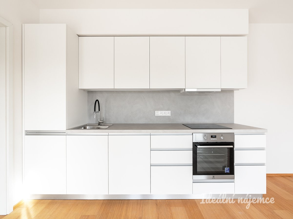 Pronájem bytu 2+kk, Dagmar Burešové, Žižkov, 25900 Kč/měs, 63 m2