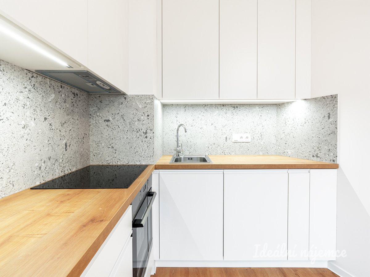Pronájem bytu 2+kk, Na Větrníku, Břevnov, 22 409 Kč/měs, 67 m2