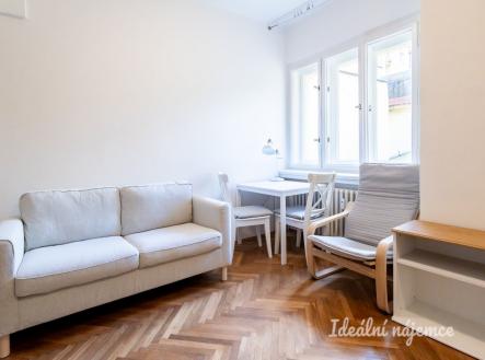 Pronájem bytu, 1+kk, 31 m²