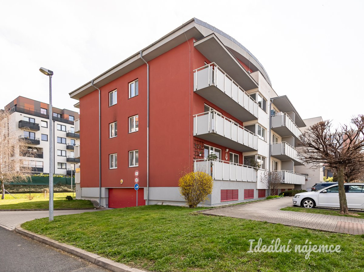 Pronájem bytu 3+kk, Beranových, Letňany, 71 m2