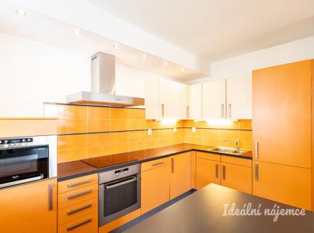 Pronájem bytu, 3+kk, 71 m²